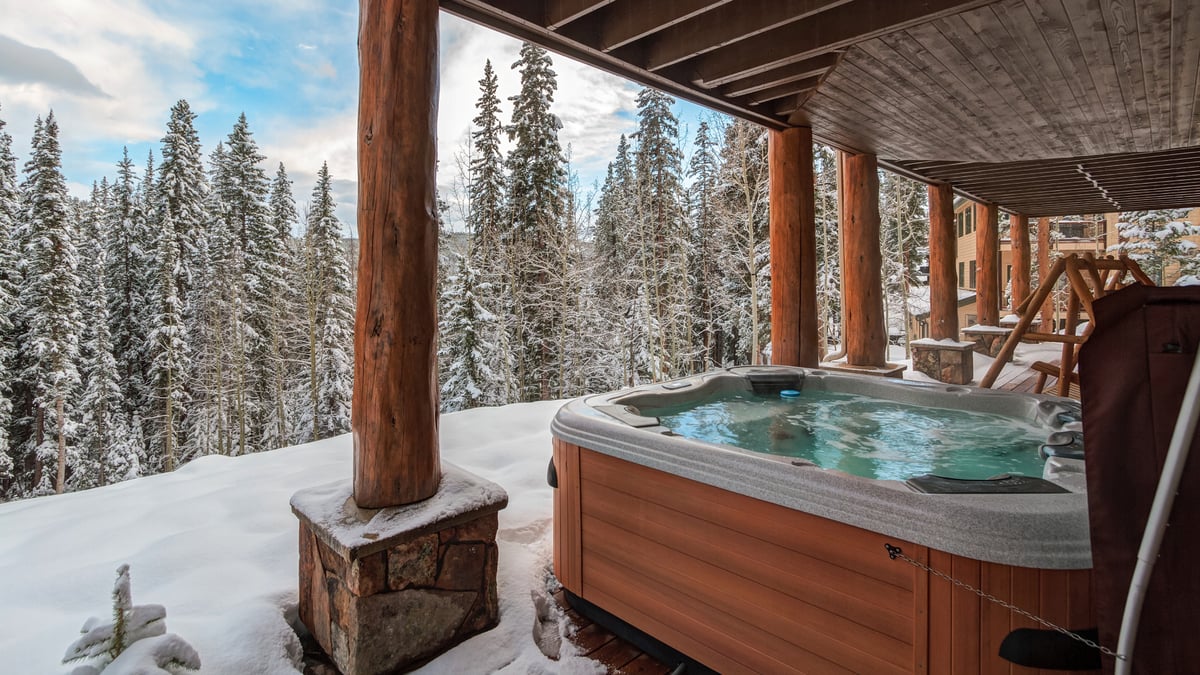 Take in all the views during a soak in your private hot tub - Image 4