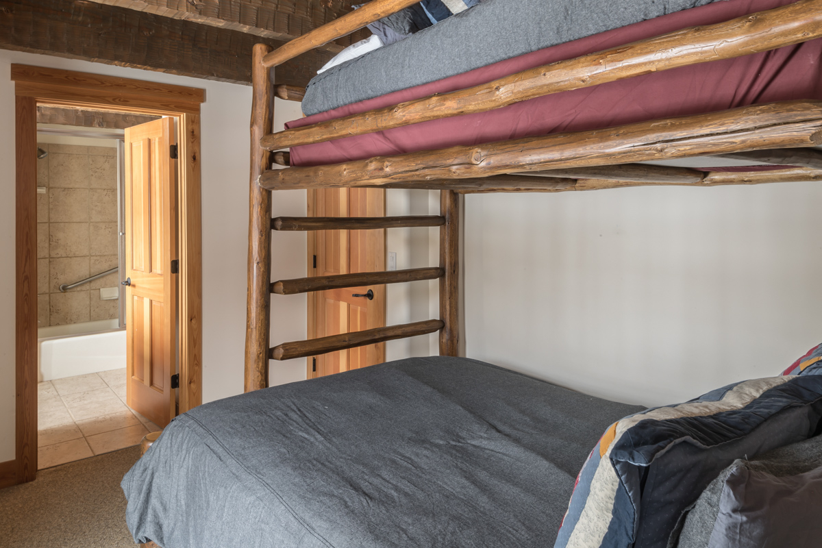 Camp Arrowhead Cabin Home rental - 28