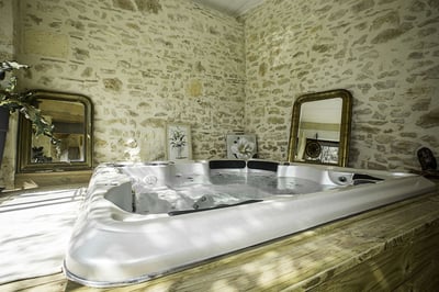Luxury Villa Photo #9
