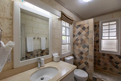 Luxury Villa Photo #16