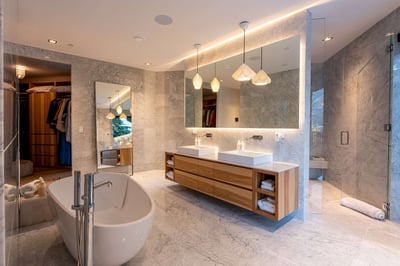 Luxury Villa Photo #43