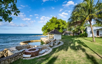 Luxury Villa Photo #3