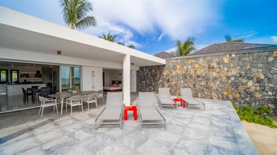 Luxury Villa Photo #9
