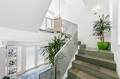 Luxury Villa Photo #27