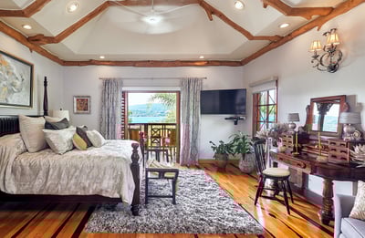 Luxury Villa Photo #28