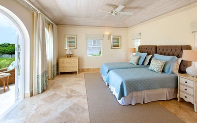 Luxury Villa Photo #13