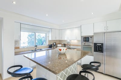 Luxury Villa Photo #10
