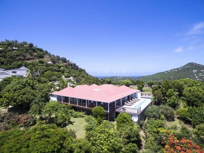 Luxury Villa Photo #3