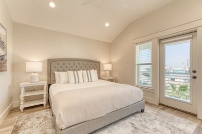 Luxury Villa Photo #52