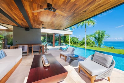 Luxury Villa Photo #7
