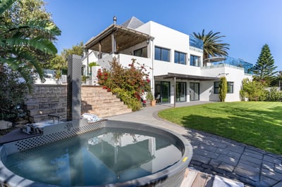 Luxury Villa Photo #2