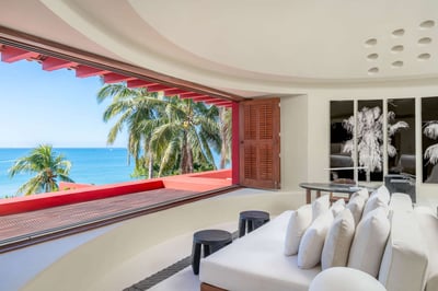 Luxury Villa Photo #37