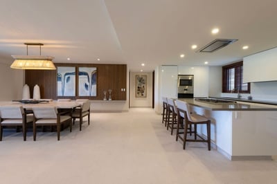 Luxury Villa Photo #7