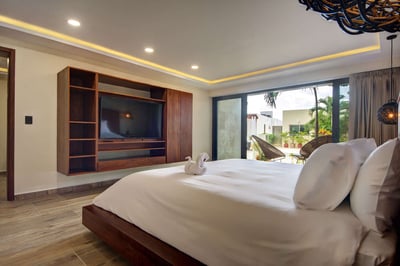 Luxury Villa Photo #24