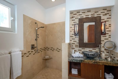 Luxury Villa Photo #39