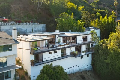 Luxury Villa Photo #6