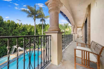 Luxury Villa Photo #37