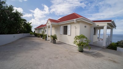 Luxury Villa Photo #10