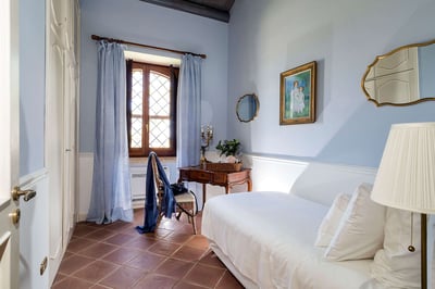 Luxury Villa Photo #37