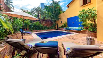 Luxury Villa Photo #2