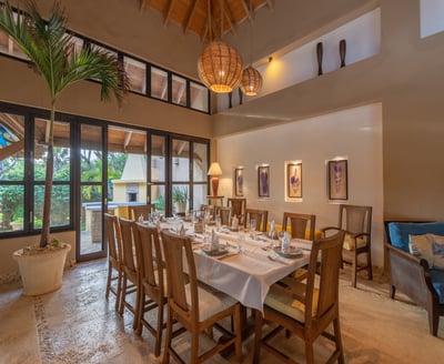 Luxury Villa Photo #37