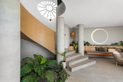 Luxury Villa Photo #23