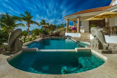 Luxury Villa Photo #5