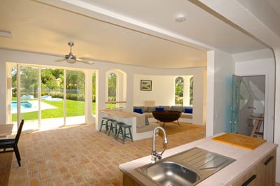 Luxury Villa Photo #7