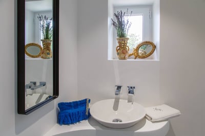 Luxury Villa Photo #20