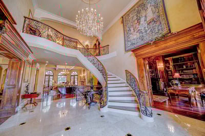 Luxury Villa Photo #7