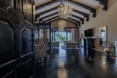 Luxury Villa Photo #34
