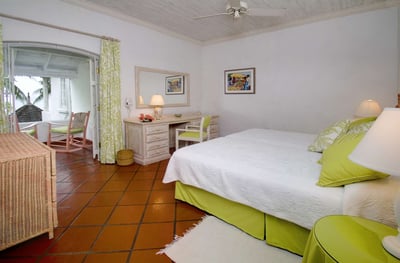 Luxury Villa Photo #4