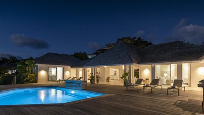 Luxury Villa Photo #6