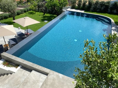 Luxury Villa Photo #4