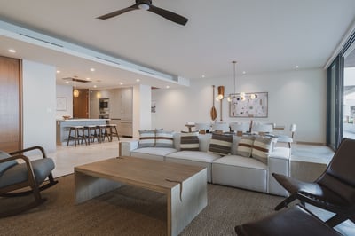 Luxury Villa Photo #11