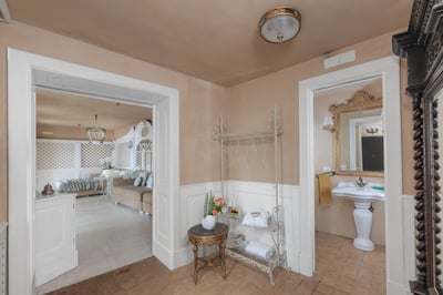 Luxury Villa Photo #44