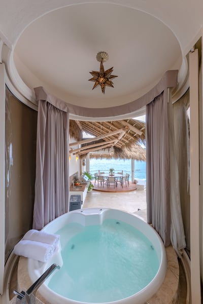 Luxury Villa Photo #44