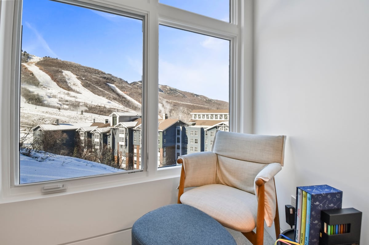 Japandi Slopeside Retreat