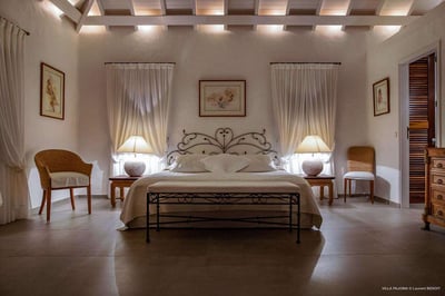 Luxury Villa Photo #54