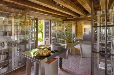 Luxury Villa Photo #7