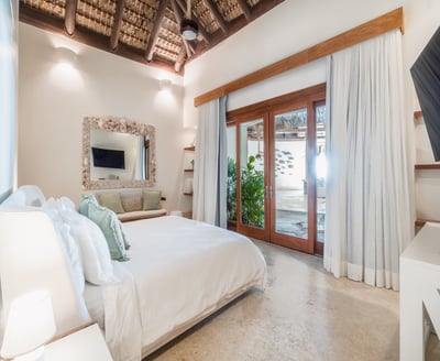 Luxury Villa Photo #33