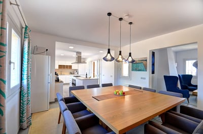 Luxury Villa Photo #14