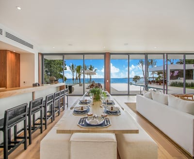 Luxury Villa Photo #19