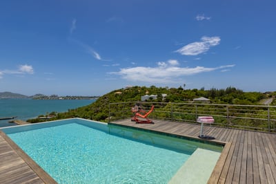 Luxury Villa Photo #3