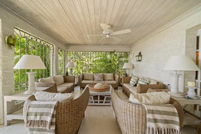 Luxury Villa Photo #16