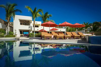 Luxury Villa Photo #3