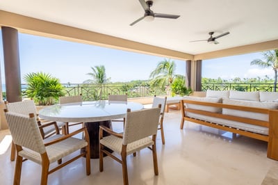 Luxury Villa Photo #5