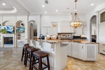Luxury Villa Photo #22