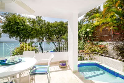 Luxury Villa Photo #2