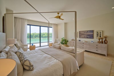 Luxury Villa Photo #22